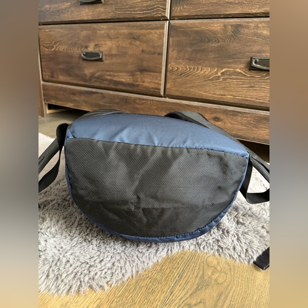 Vintage Patagonia Backpack In Black/Blue - Picture 5 of 11